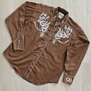 Rockmount Ranch Wear Western Embroidered Pearl Snap Button Down, Large